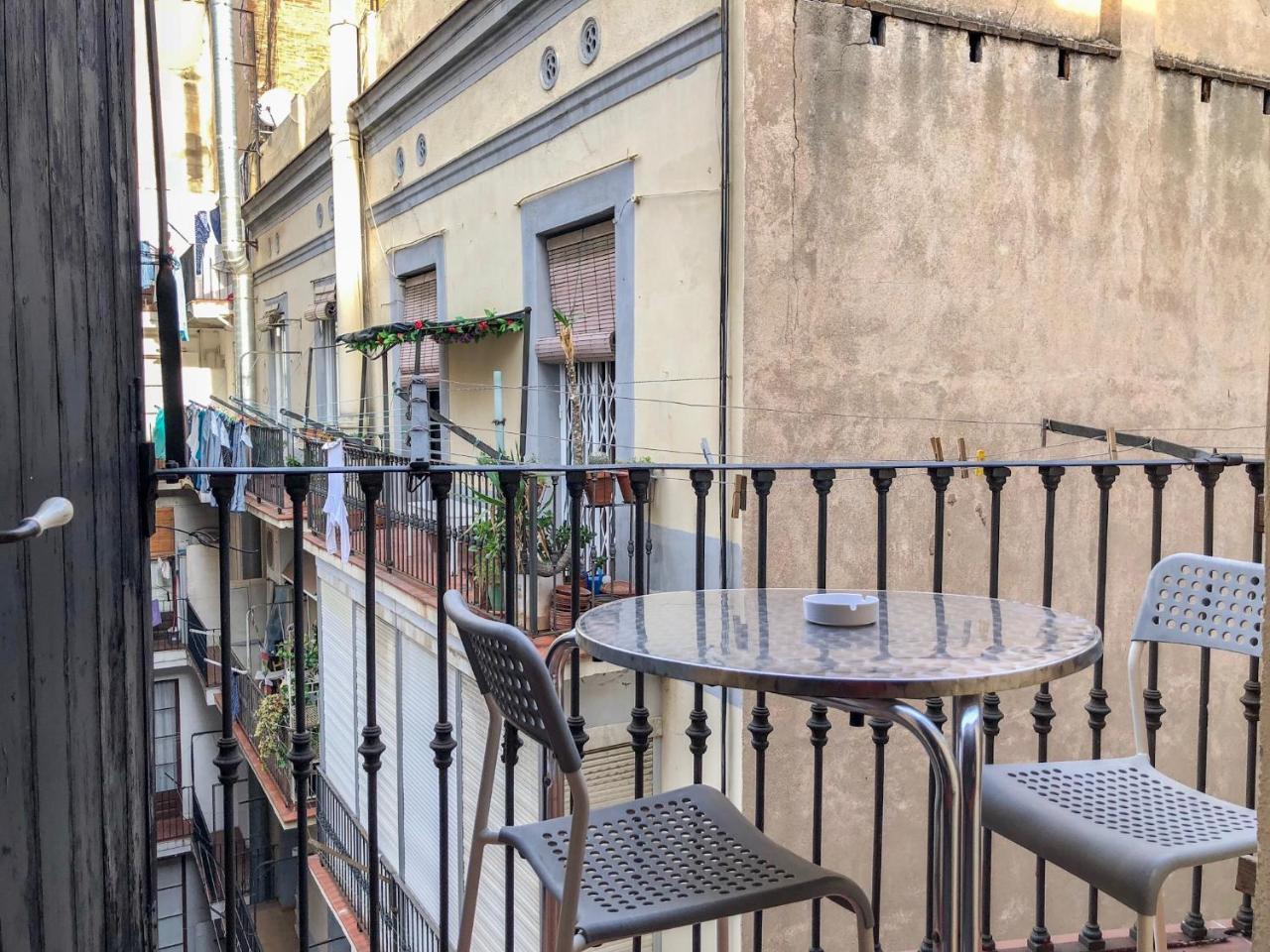 La Isla Hostal - Barcelona — Photos 1
